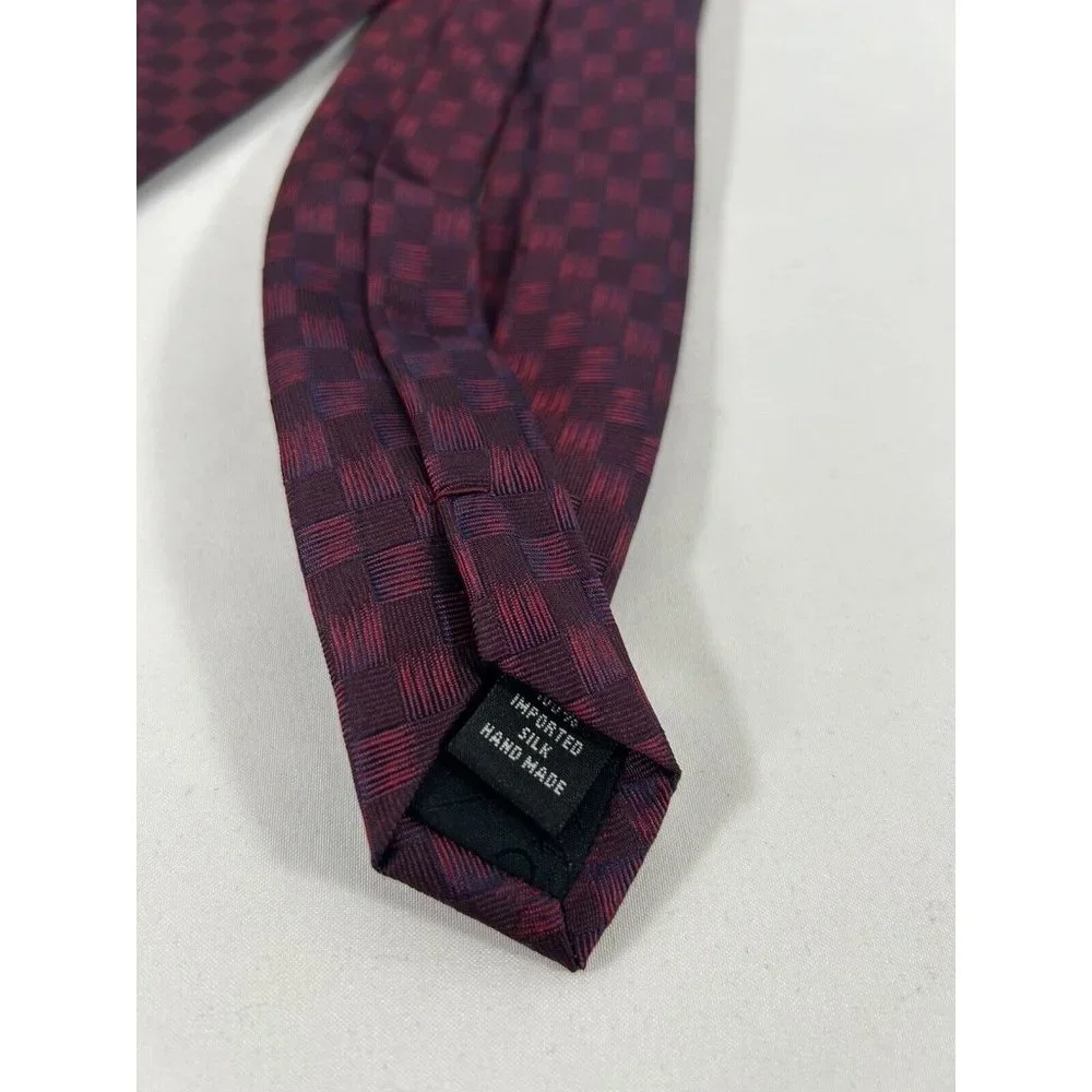Kenneth Cole 100% Silk Hand Made Iridescent Blue/ Red Neck Tie Men’s 56 x 3.75